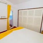 Pé Na Praia By Ocvillas *